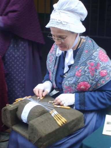 tissage et broderie artisanale annecy