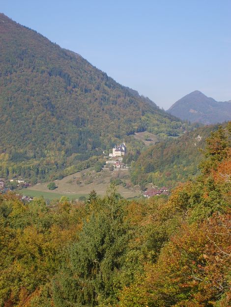 Vue château de Menthon du Roc de Chère