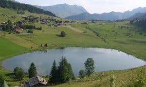 Lac des Confins en Haute-Savoie