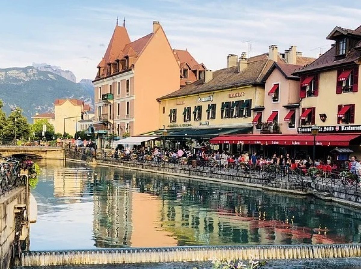 La Venise Des Alpes En 6 Lettres Annecy : numéro 1 des 500 villes où il fait bon vivre en France pour la  seconde fois