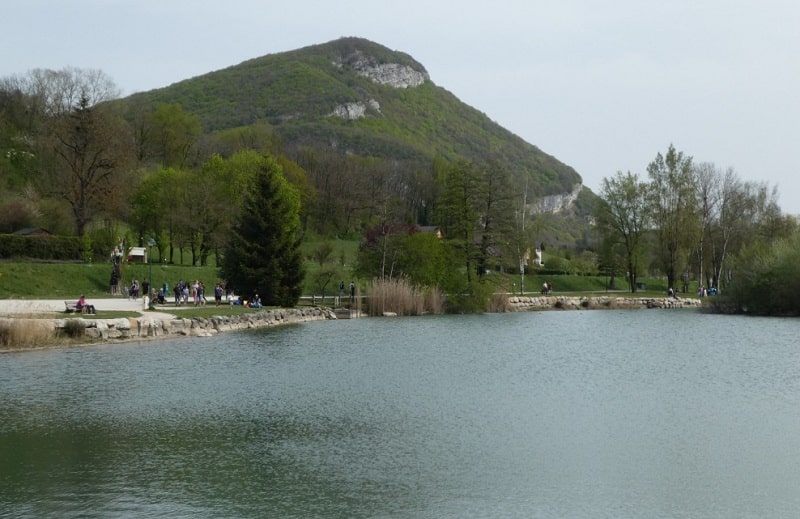 Der Lac de la Balme Angeln, Picknick und Wandern