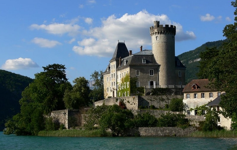 Duingt Castle, discover and visit it