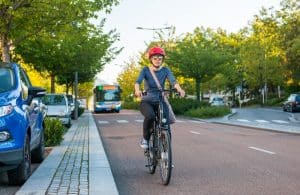 Piste cyclable à Annecy