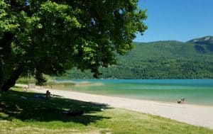 Plage lac d'Aiguebelette