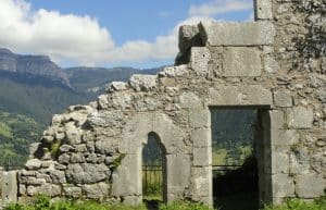 Ruines du château de Montbel