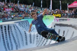 Skate au bowl des Marquisats à Annecy