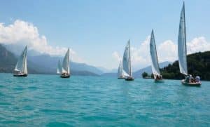 Voiliers sur le lac d'Annecy