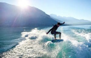 Wakeboard sur le lac d'Annecy