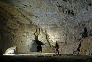 Grotte de Lesvaux à la Balme-de-Sillingy