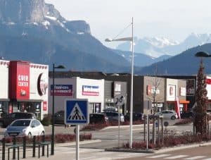 Le centre commercial d'Epagny en Haute-Savoie