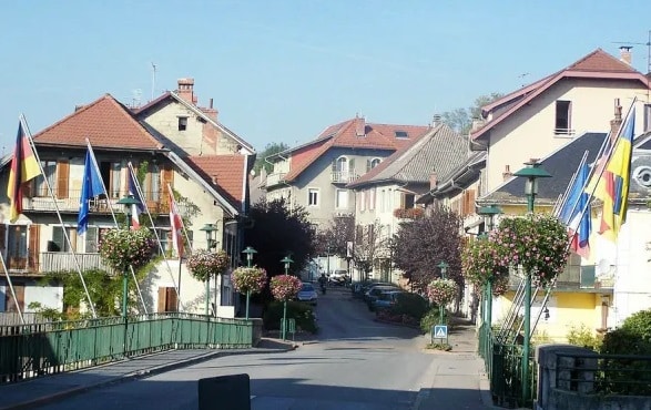Rue des Remparts à Rumilly