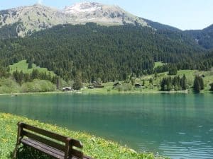 Le lac des Plagnes à Abondance