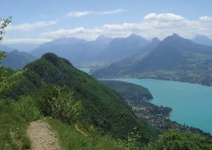 Le mont Veyrier près d'Annecy