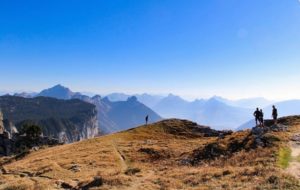 Le sentier du Pertuis au Parmelan Haute-Savoie