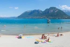 Plage de Saint Jorioz lac d'Annecy