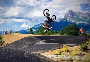 Pump track à Combloux