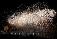 Fête du lac feux d'artifice lac Annecy