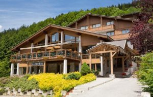 hotel alpen roc la clusaz