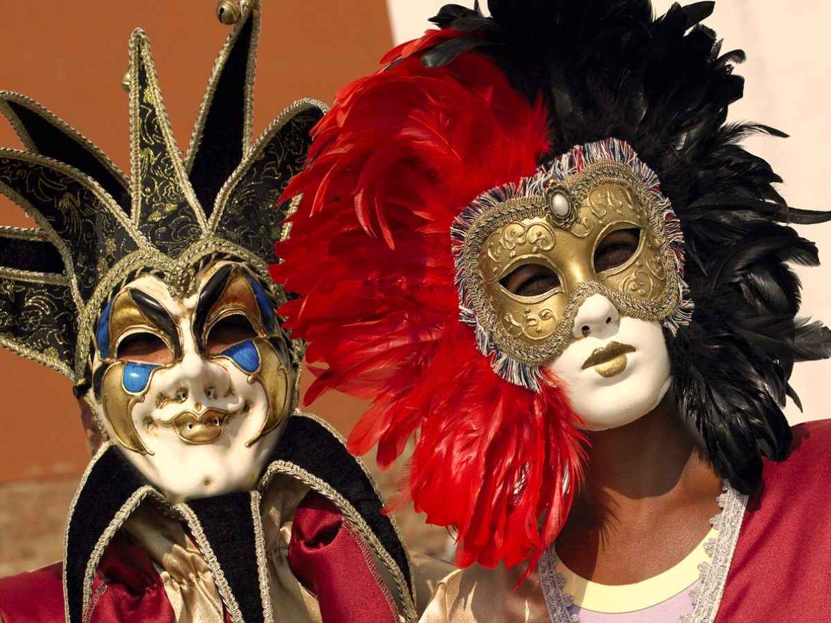 Annecy : tout savoir sur les costumes du Carnaval Vénitien