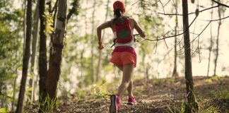 femme qui fait du trail