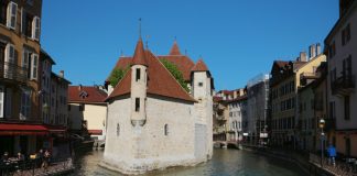 Palais de l'île annecy vieille ville © M. Pitteloud