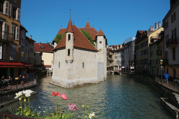 Palais de l'île annecy vieille ville © M. Pitteloud