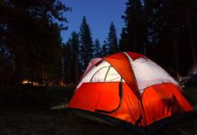 camping dans la forêt nuit Annecy