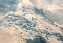 vue sur le mont blanc et ses glaciers
