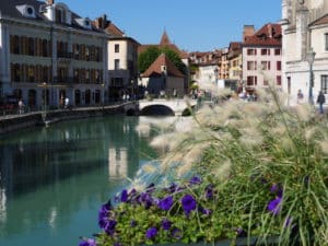 Annecy vieille ville canaux