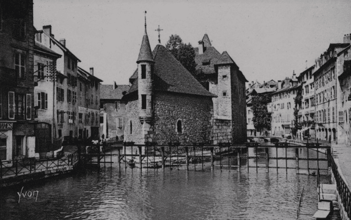 Vieille prison annecy archive départementale