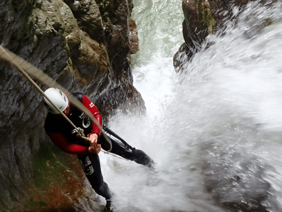 Descente en canyoning près d'Annecy