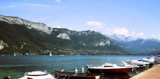 Acheter bateau lac Annecy