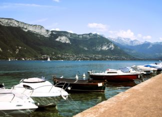 Acheter bateau lac Annecy