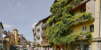 Bruit, pollution, surtourisme… 5 astuces pour les Annéciens qui n’en peuvent plus des nuisances Logements vieille ville Annecy